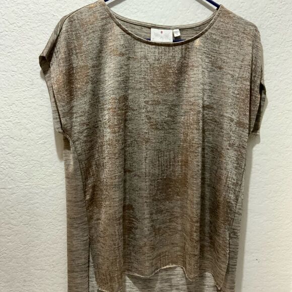 Dantelle Metallic Top size M made in turkey 95% polyester 5% spandex - Picture 2 of 9
